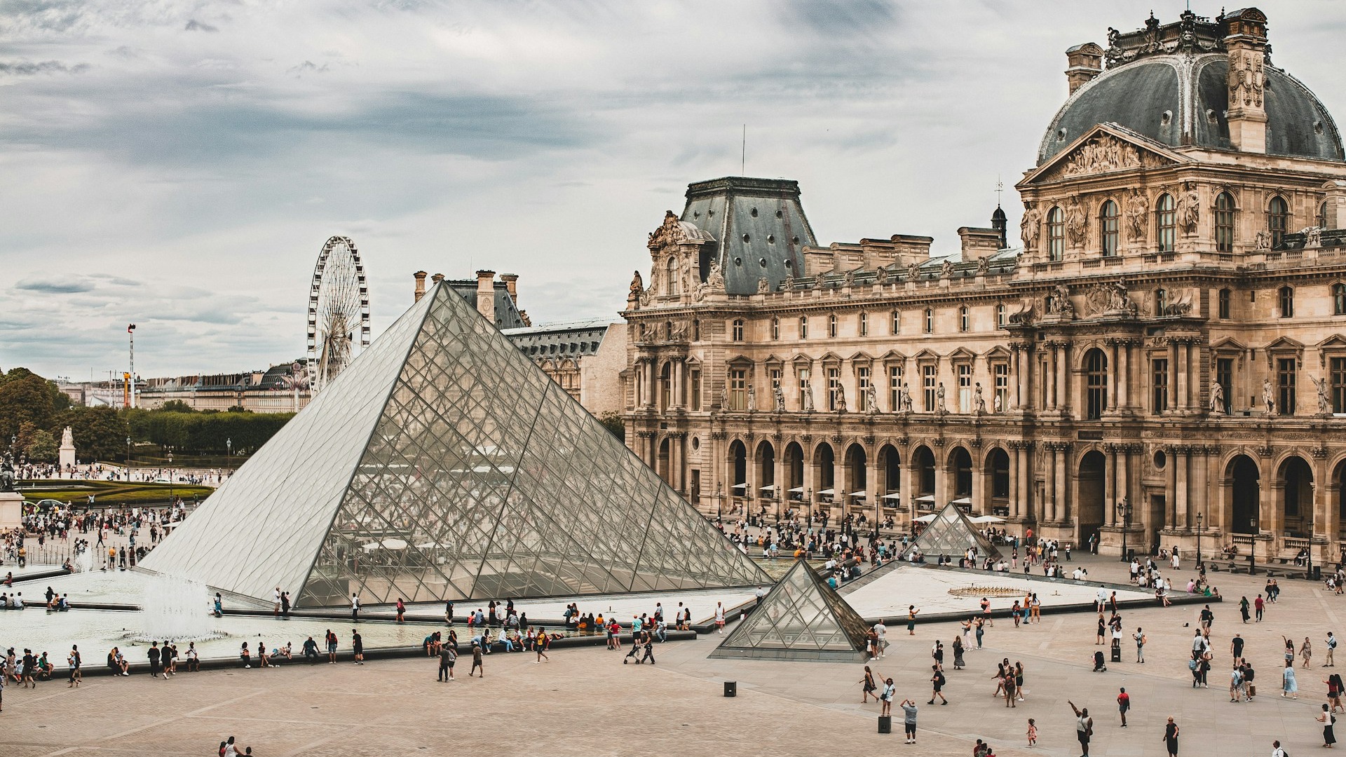 Louvre Museum